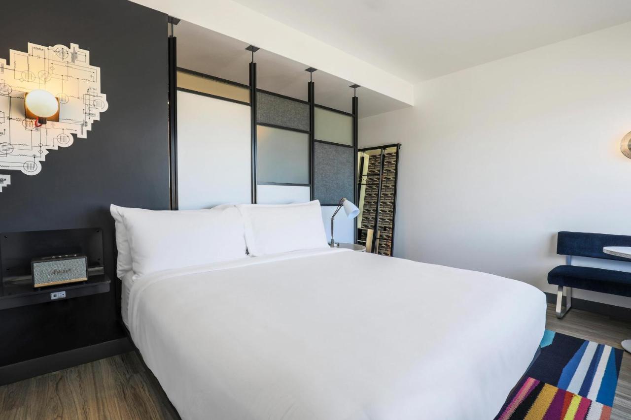 เอลอฟต์ รีโน-ทาโฮ อินเตอร์เนชั่นแนลแอร์พอร์ต Hotel ภายนอก รูปภาพ