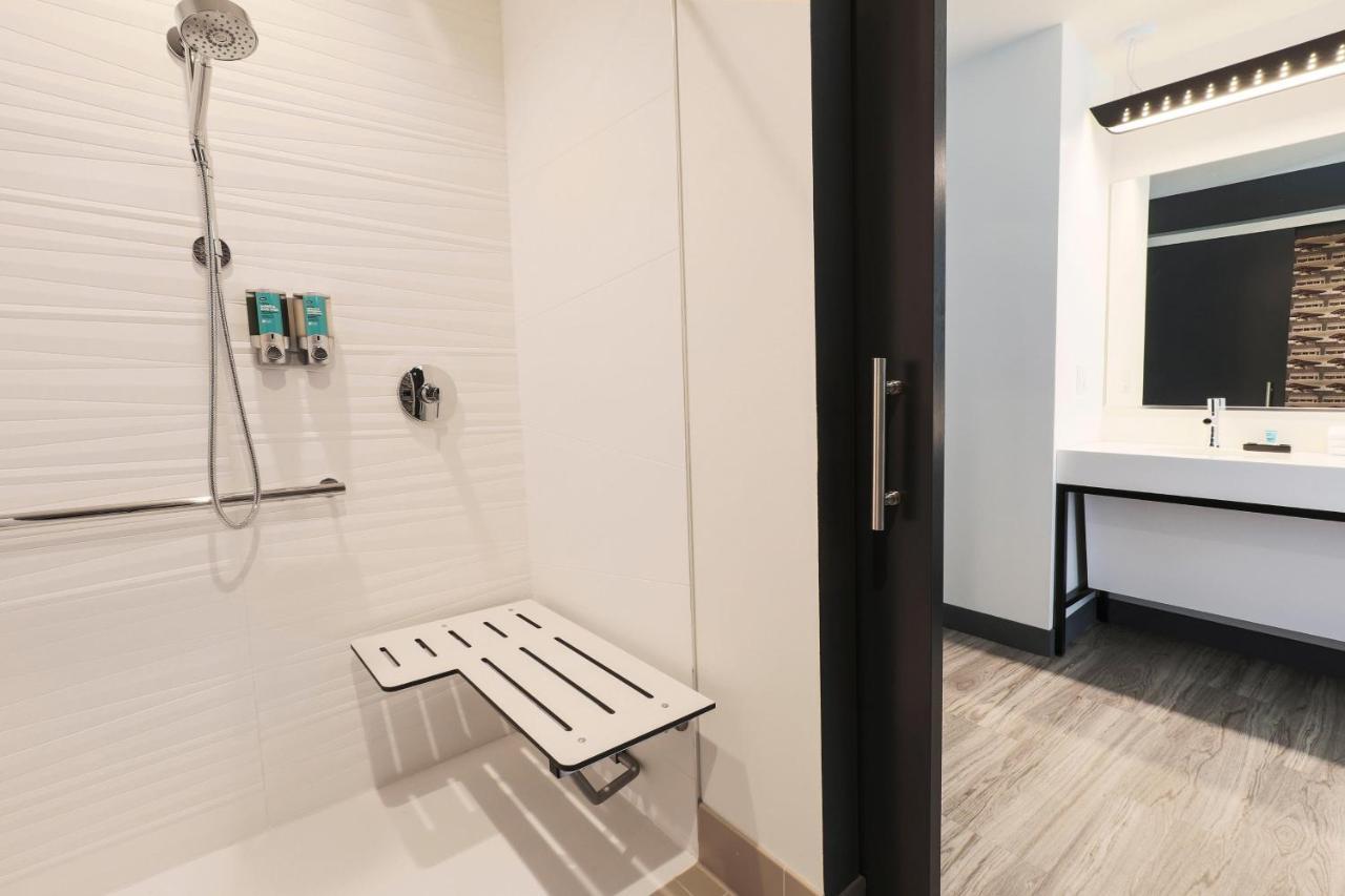 เอลอฟต์ รีโน-ทาโฮ อินเตอร์เนชั่นแนลแอร์พอร์ต Hotel ภายนอก รูปภาพ